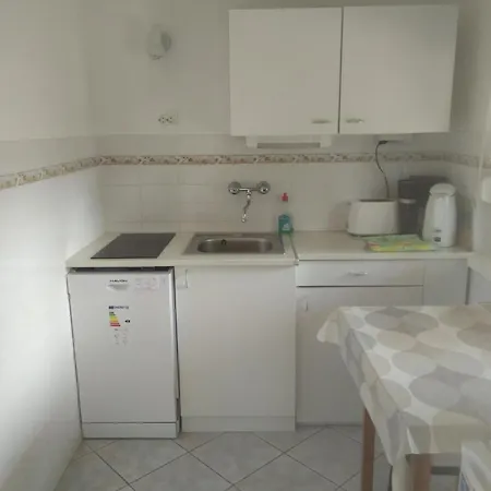 Ferienwohnung Ist Am Plattensee In * שיופוק